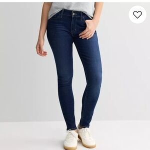Levi's Women's Skinny Jeans in Deep Blue